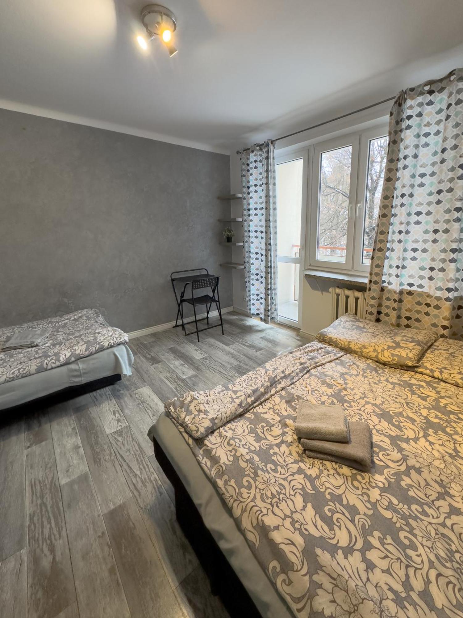 Kwadrat B&B Jalowego Rzeszow Ngoại thất bức ảnh